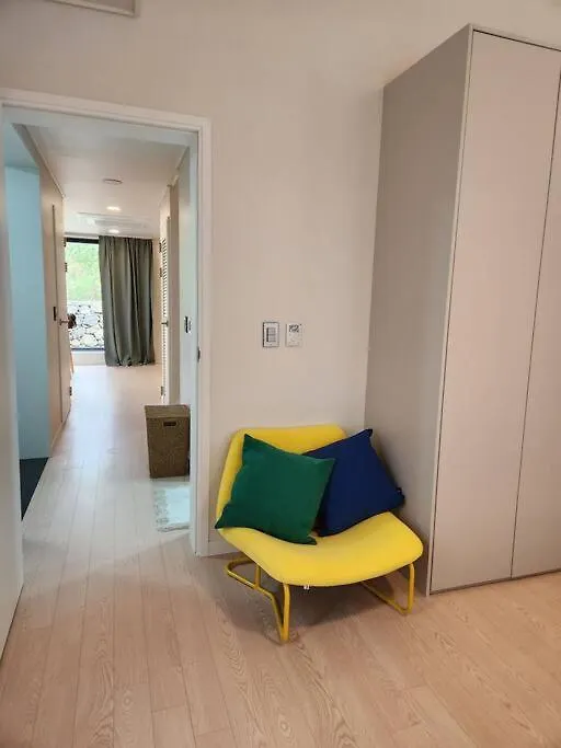 Poraeporae Fully Furnished Villa With A View Of Green Trees For Relaxation Jeju